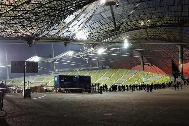 斯蒂芬·库里参加勇士对鹈鹕队的比赛成疑，伤情报告揭晓.